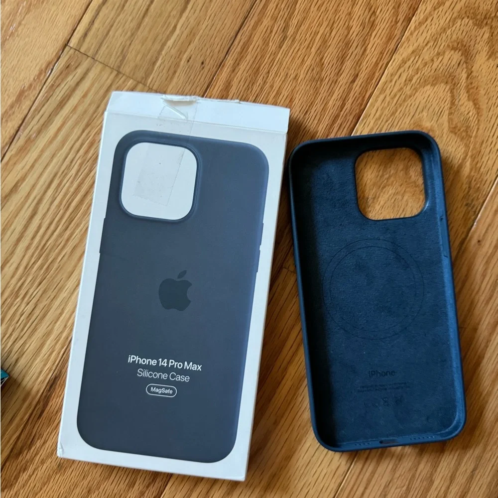 MANY DIFFERENT IPHONE 14 pro max cases for sale